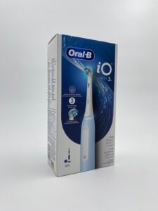 Oral-B iO Series 3s - Spazzolino Elettrico con Tecnologia iO e Sensore di Pressione Intelligente